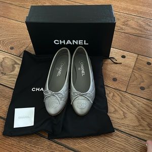100% Authentic Chanel, Silver net grained caft skin Lether loafer.